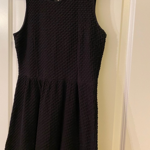Divided black mini dress size 21 - Picture 2 of 4